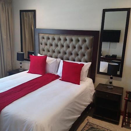 Lily White Guest House Centurion Dış mekan fotoğraf