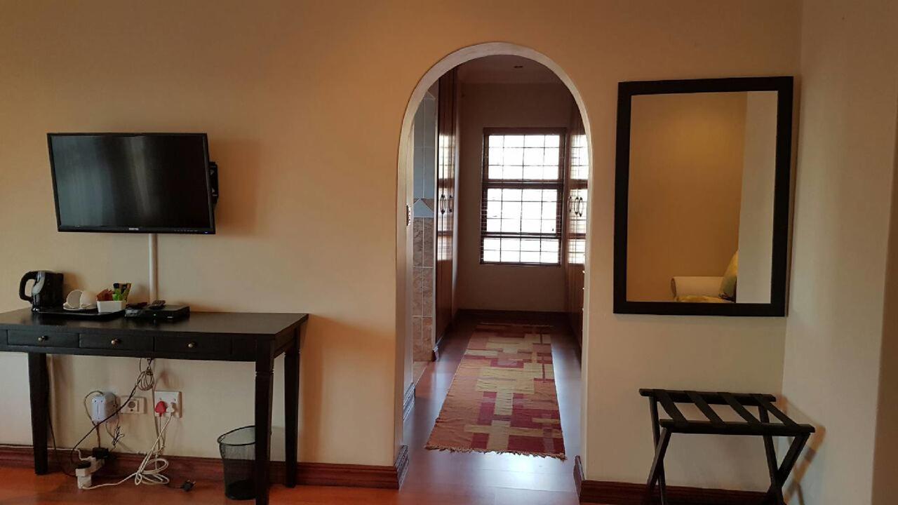 Lily White Guest House Centurion Dış mekan fotoğraf